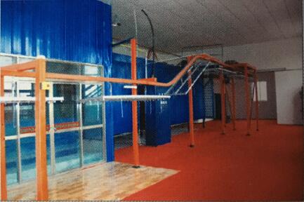 浸塑自动化生产区